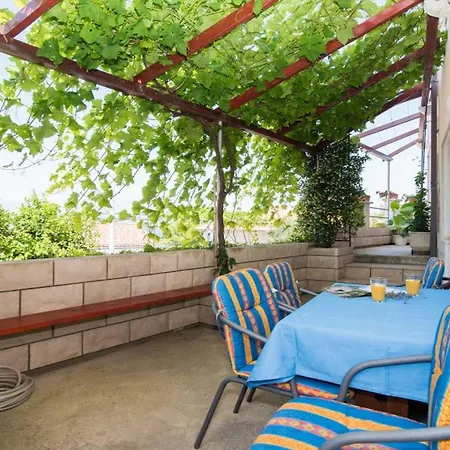 Ana & Bogdan - Two Bedroom With Terrace A4 St Apartman *